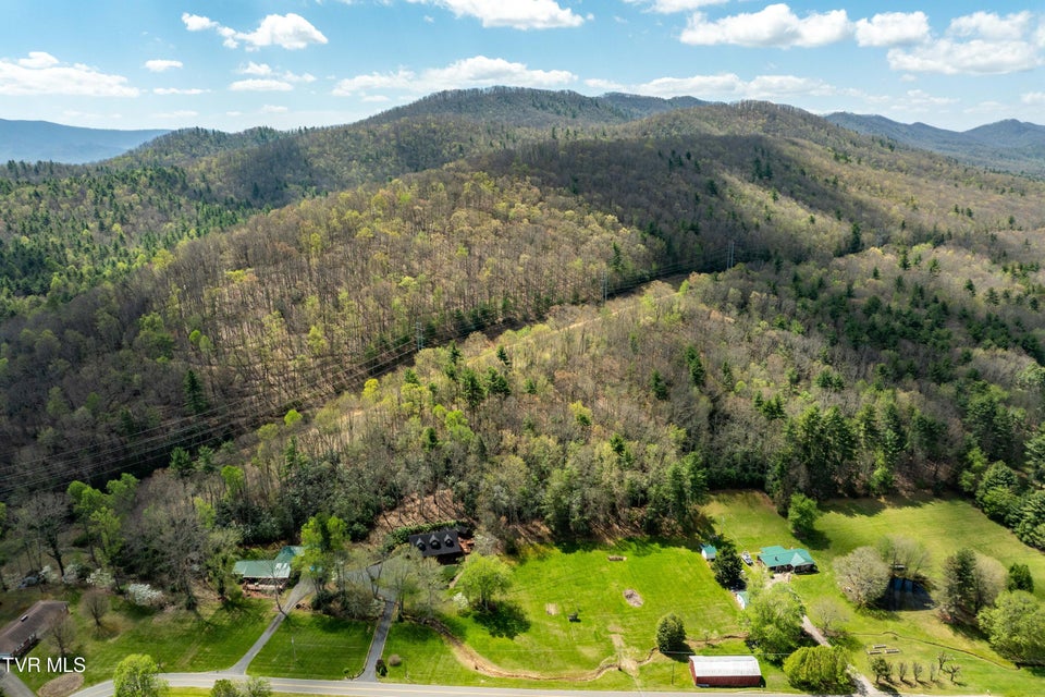 Photo #4: 1297 Harbin Hill Road