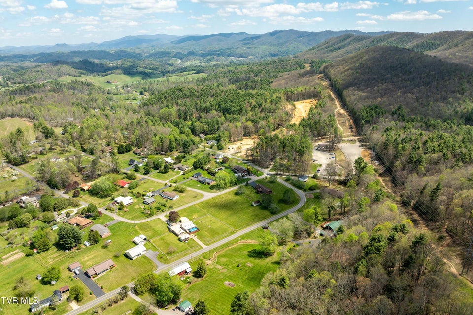 Photo #8: 1297 Harbin Hill Road