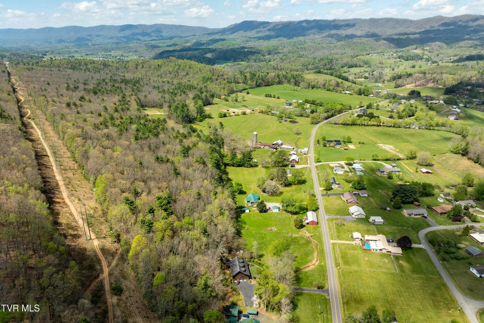 Photo #11: 1297 Harbin Hill Road