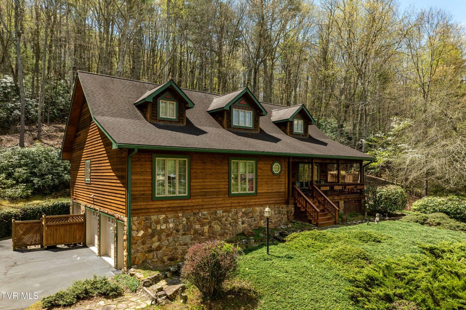 Photo #15: 1297 Harbin Hill Road