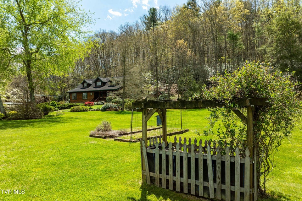 Photo #21: 1297 Harbin Hill Road