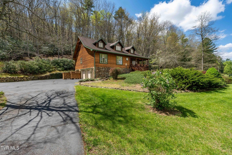 Photo #24: 1297 Harbin Hill Road