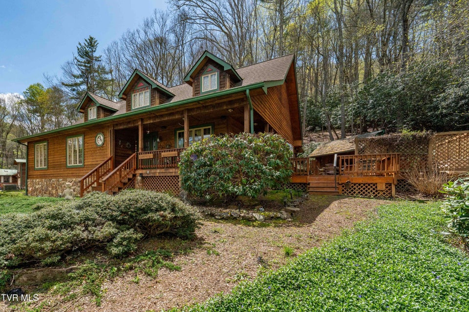 Photo #27: 1297 Harbin Hill Road