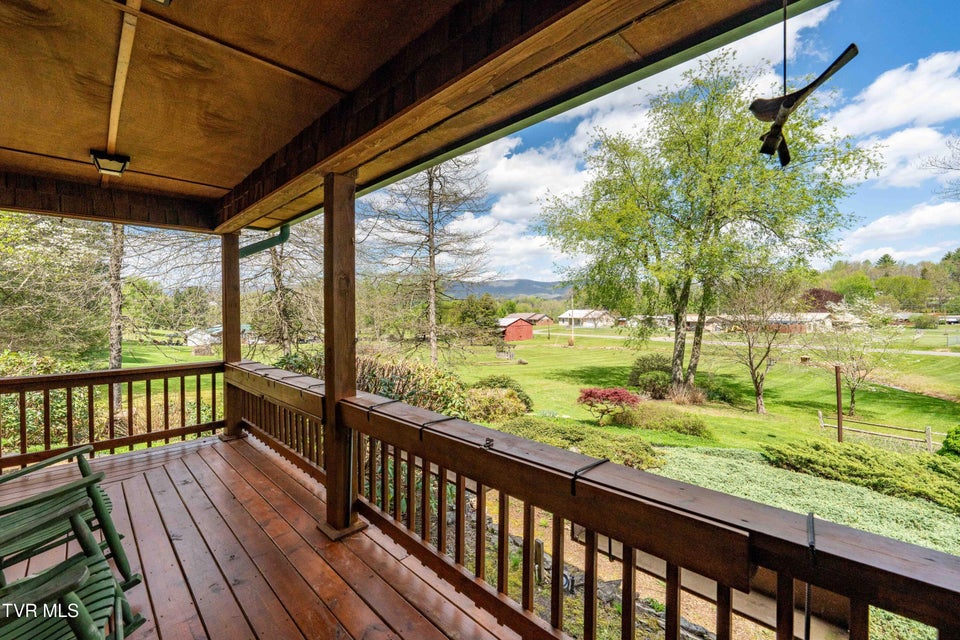 Photo #32: 1297 Harbin Hill Road