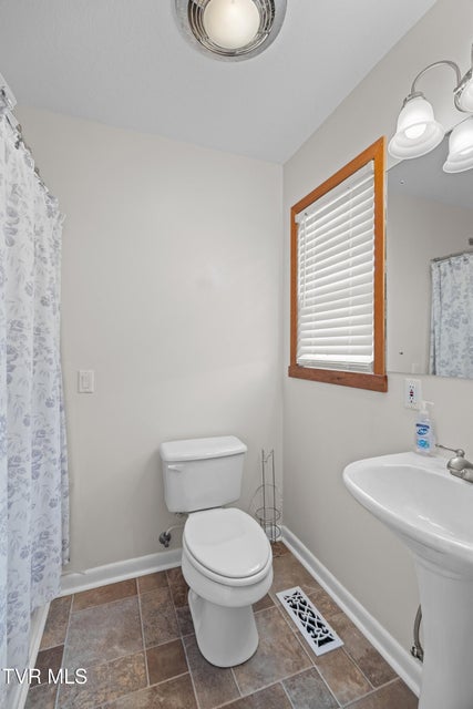 Photo #26: 168 Jones Road