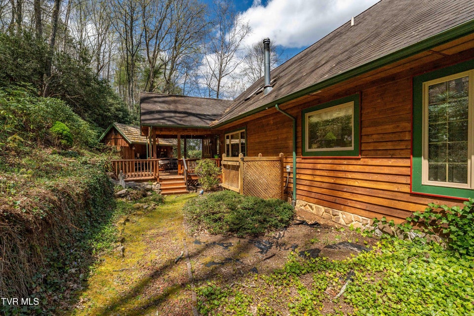 Photo #47: 1297 Harbin Hill Road