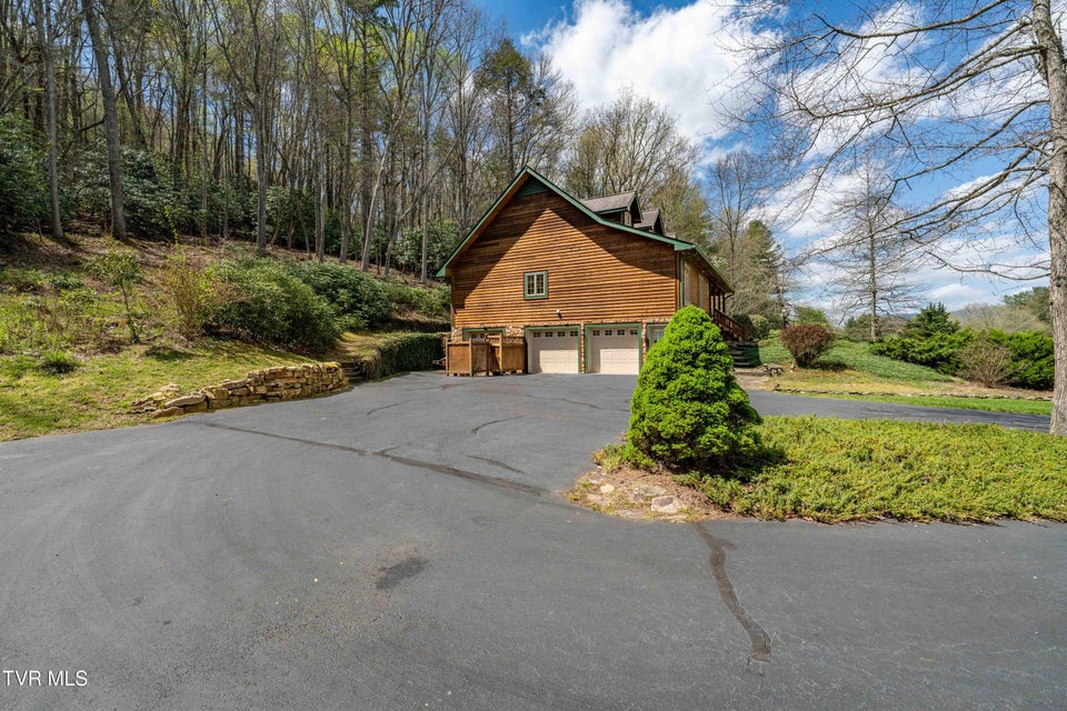 Photo #51: 1297 Harbin Hill Road