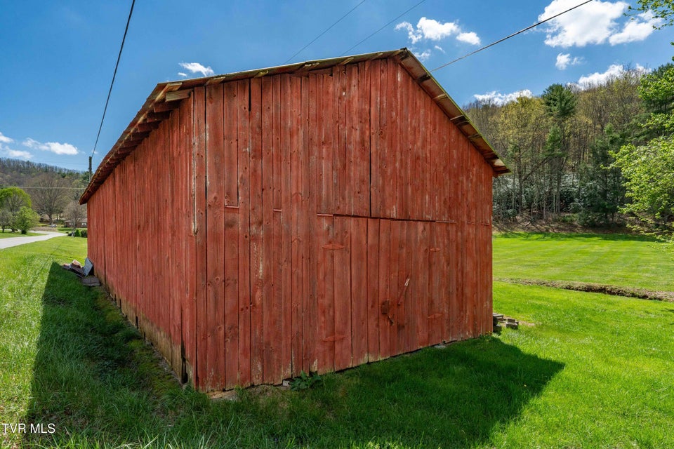 Photo #57: 1297 Harbin Hill Road