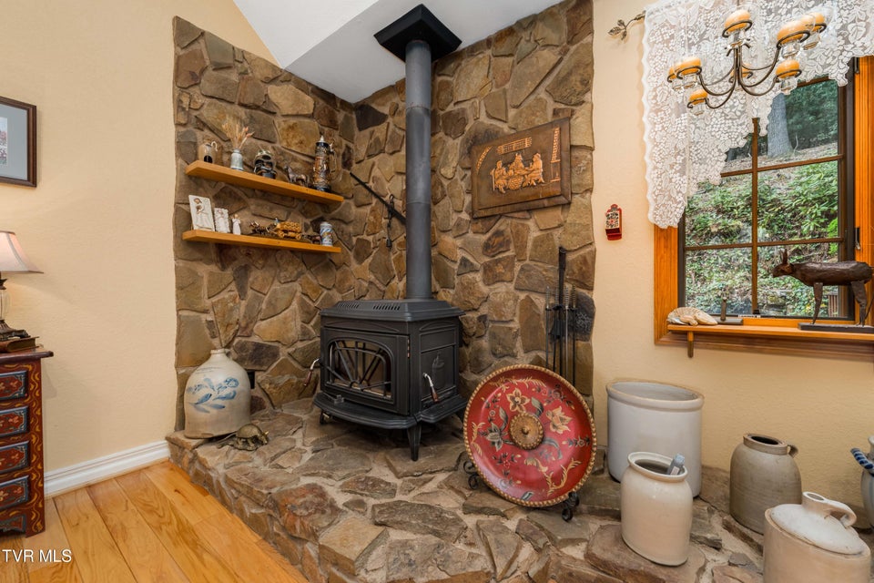 Photo #64: 1297 Harbin Hill Road