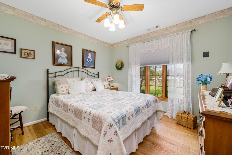 Photo #74: 1297 Harbin Hill Road