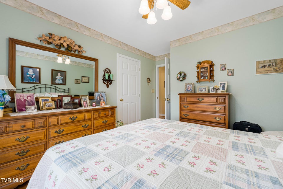 Photo #75: 1297 Harbin Hill Road