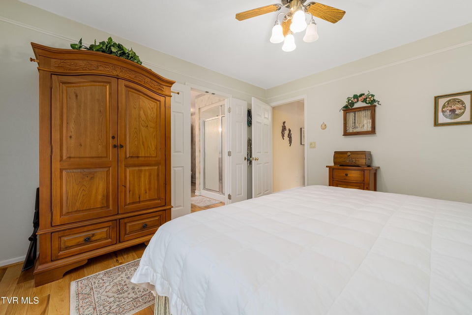 Photo #81: 1297 Harbin Hill Road