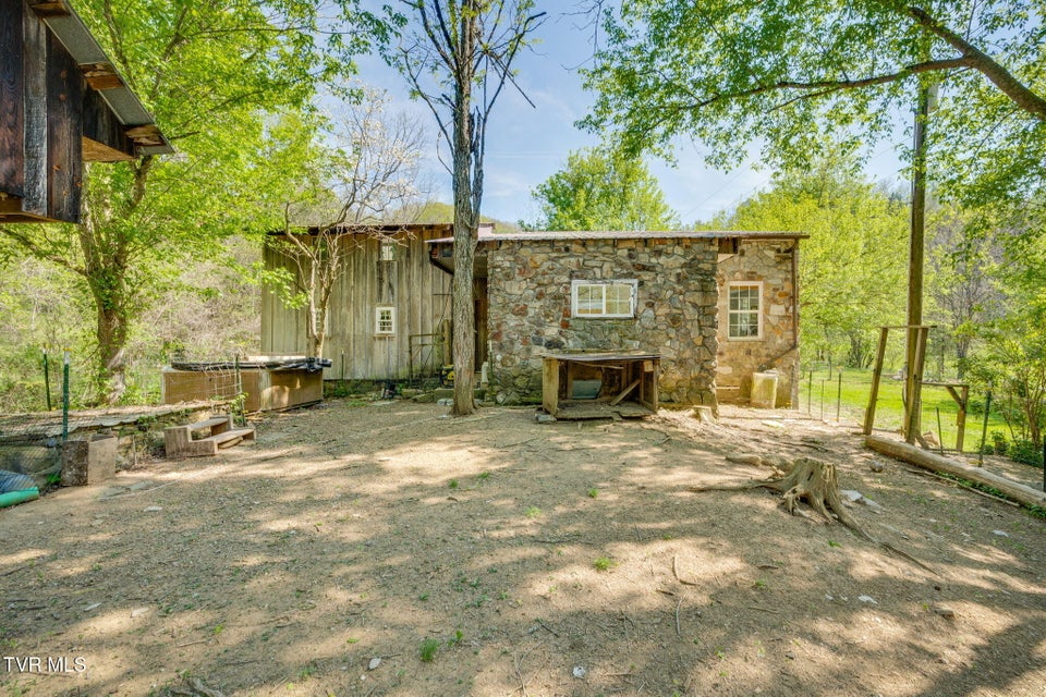 Photo #24: 170 Davis Road