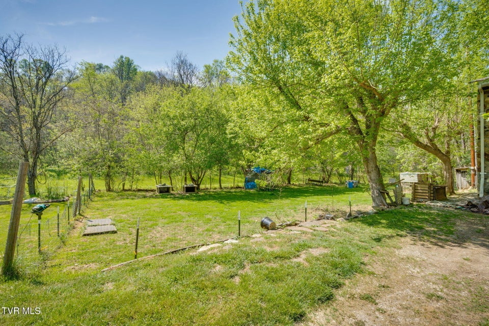 Photo #26: 170 Davis Road