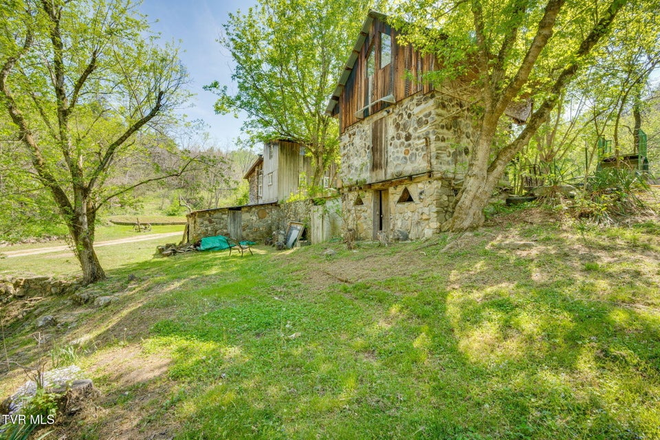 Photo #28: 170 Davis Road