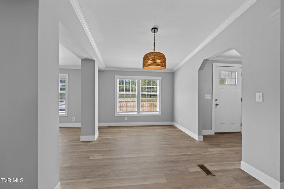 Photo #11: 779 Silver City 