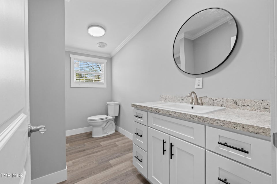 Photo #22: 779 Silver City 