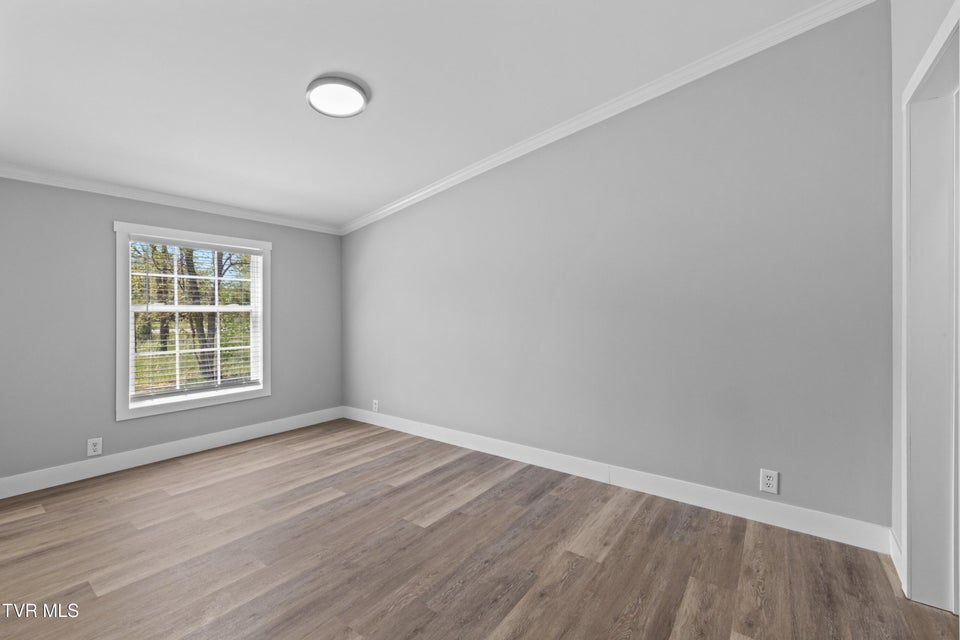 Photo #24: 779 Silver City 