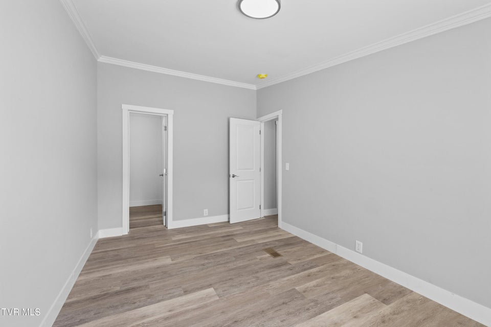 Photo #25: 779 Silver City 