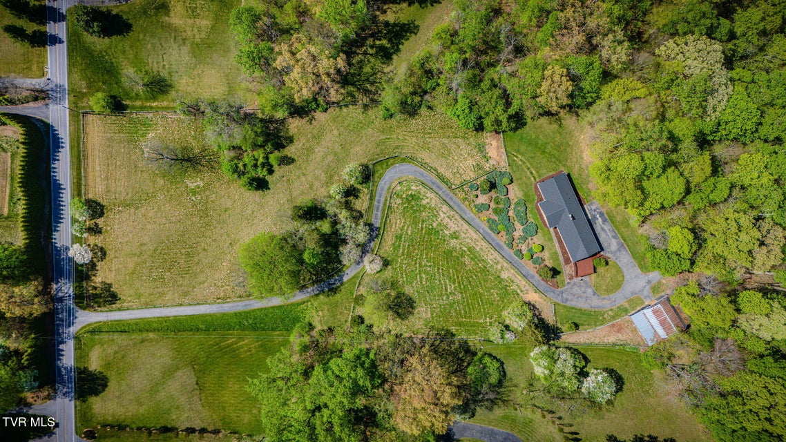 Photo #47: 512 Hidden Valley Road