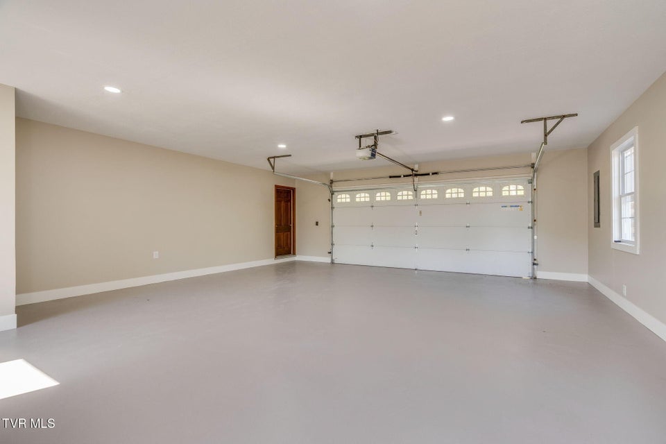 Photo #37: 512 Hidden Valley Road