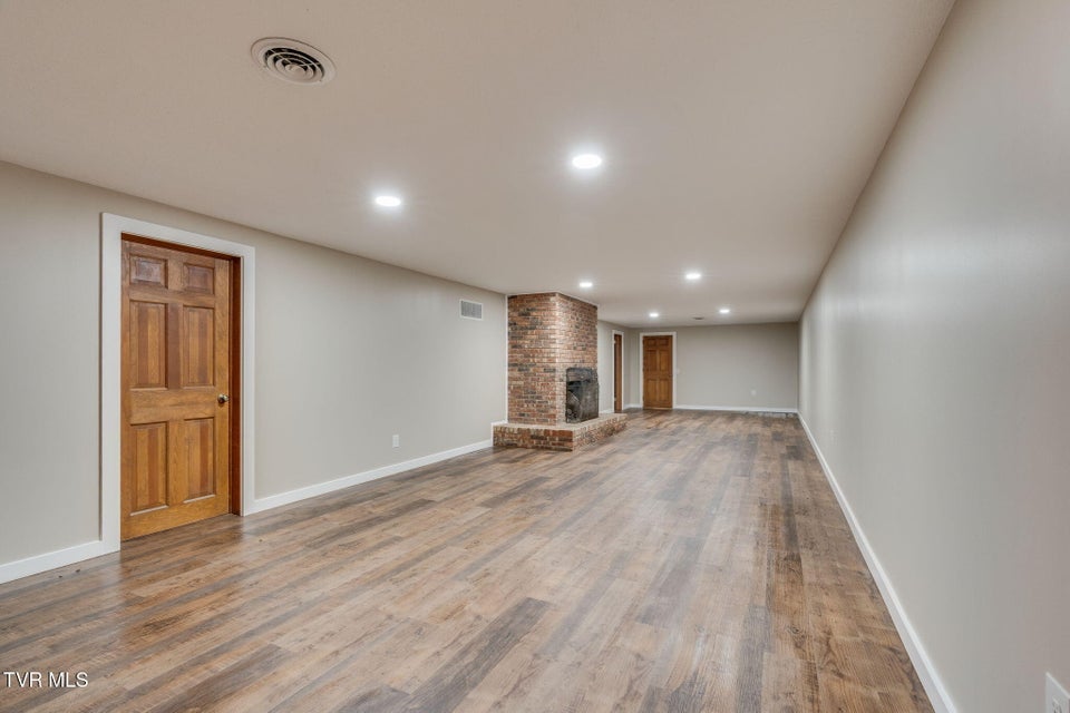 Photo #25: 512 Hidden Valley Road