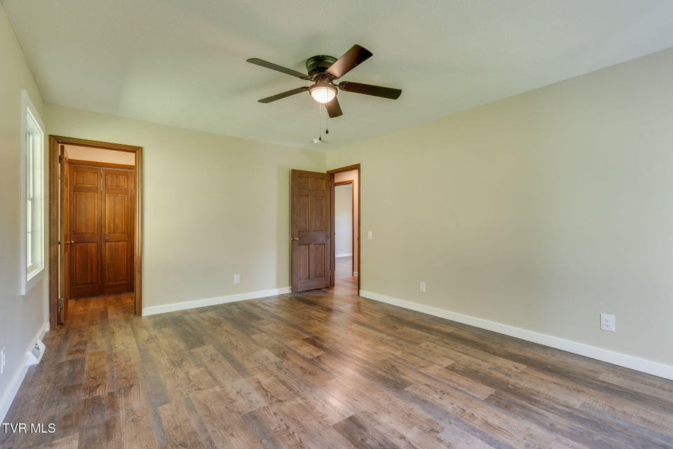 Photo #18: 512 Hidden Valley Road