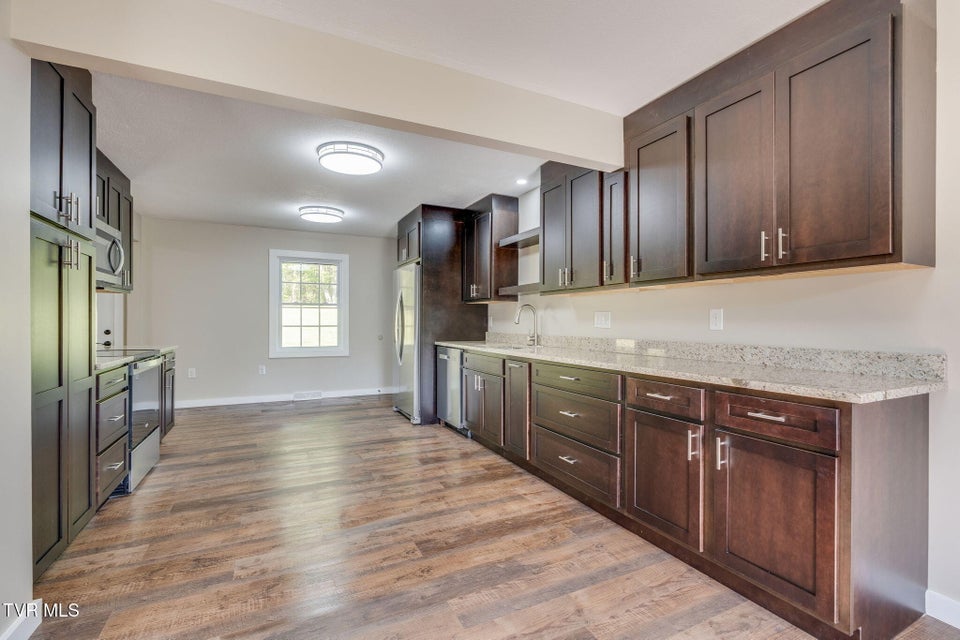 Photo #14: 512 Hidden Valley Road