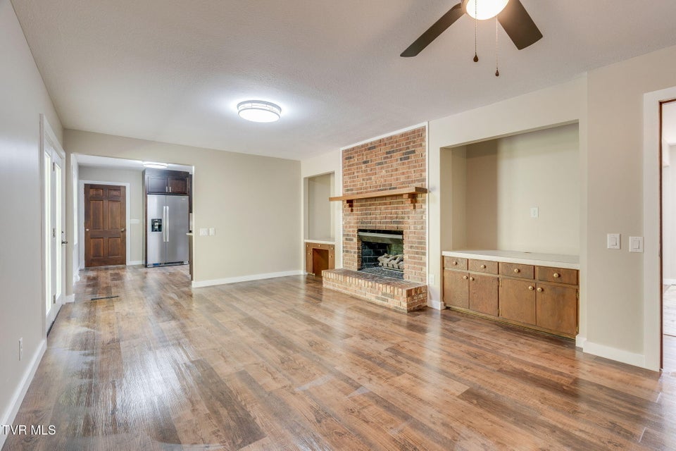 Photo #9: 512 Hidden Valley Road