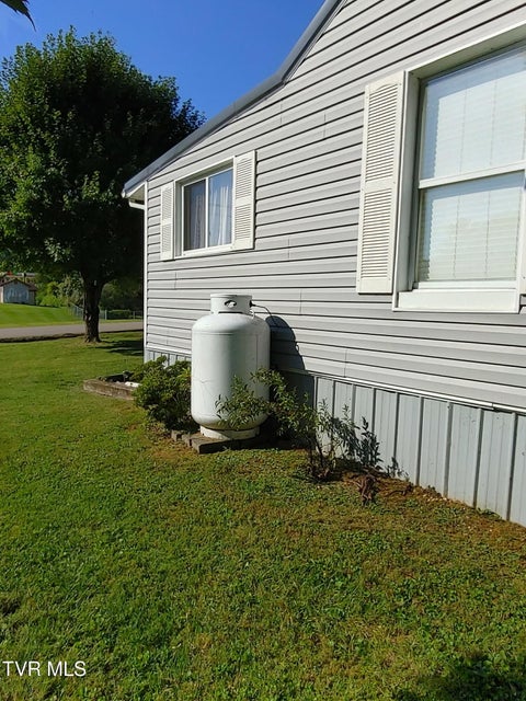 Photo #8: 539 Oakwood Avenue