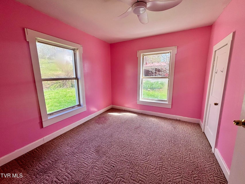 Photo #17: 539 Oakwood Avenue