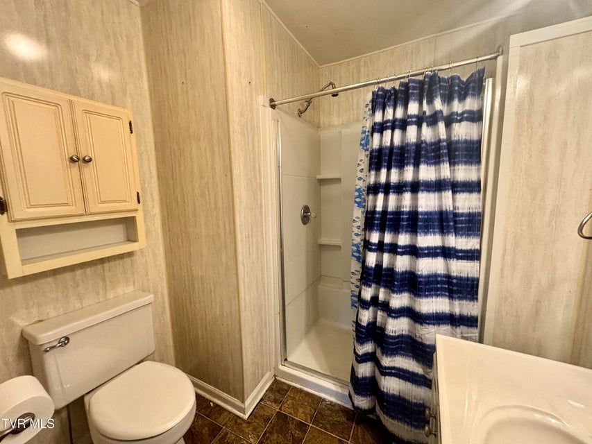 Photo #19: 539 Oakwood Avenue