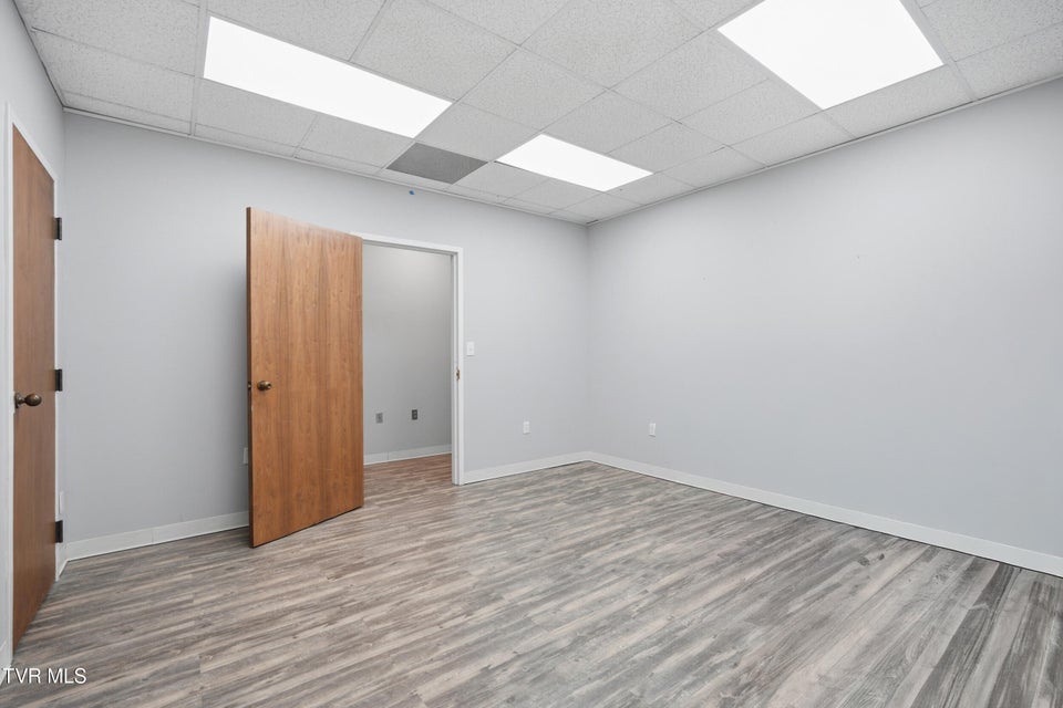 Photo #8: 109 Shelby Street