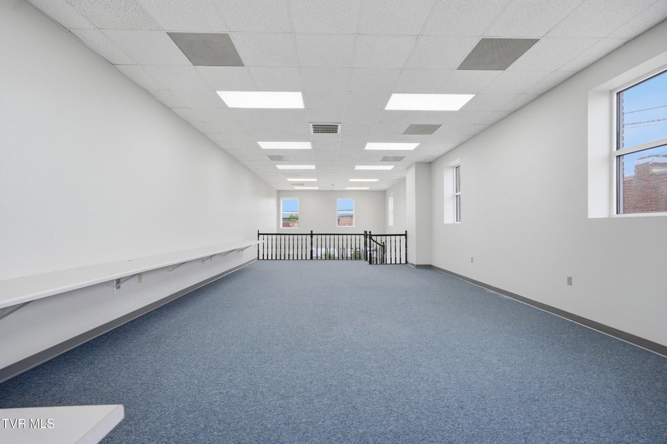 Photo #11: 109 Shelby Street