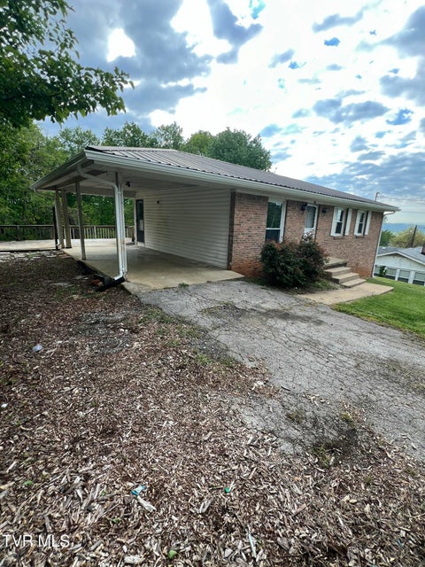 Photo #10: 613 Rogers Avenue