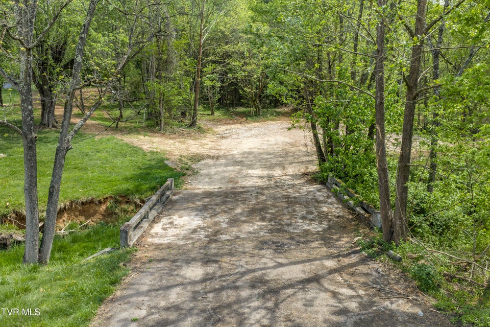 Photo #3: 1045 Rock Springs Road