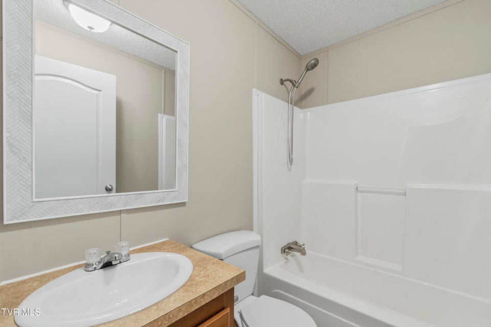 Photo #31: 1540 Luther Memorial Road