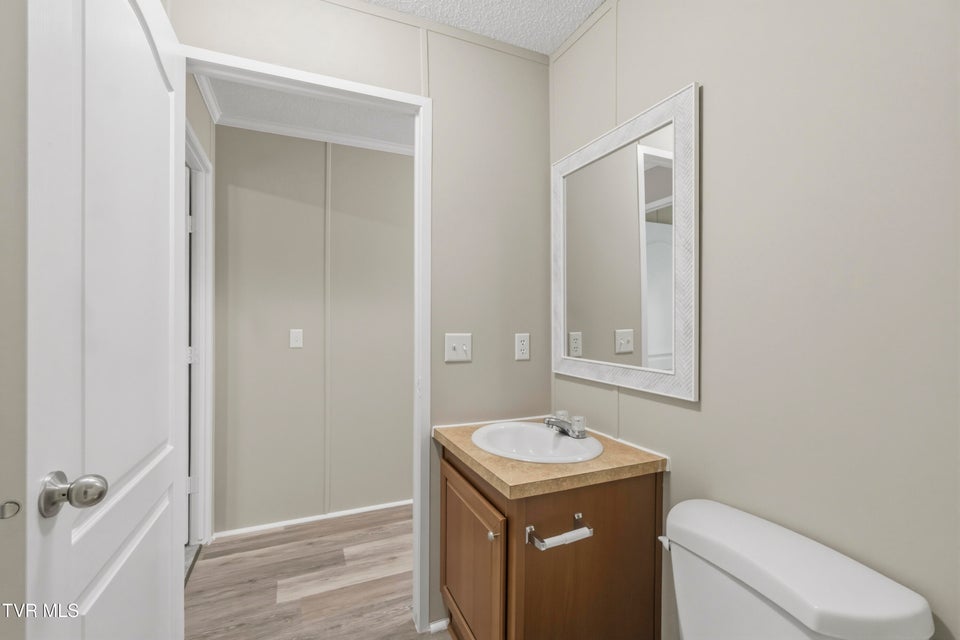 Photo #32: 1540 Luther Memorial Road