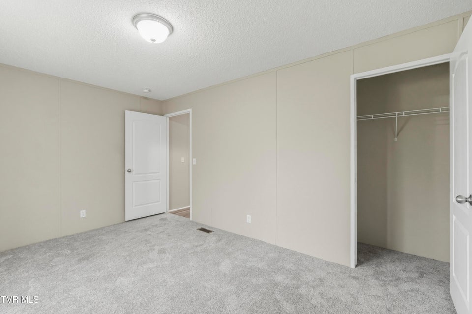 Photo #35: 1540 Luther Memorial Road