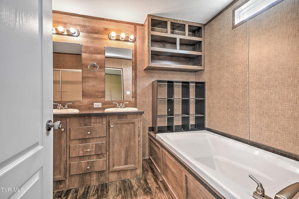 Photo #14: 2975 Wesley Chapel Road