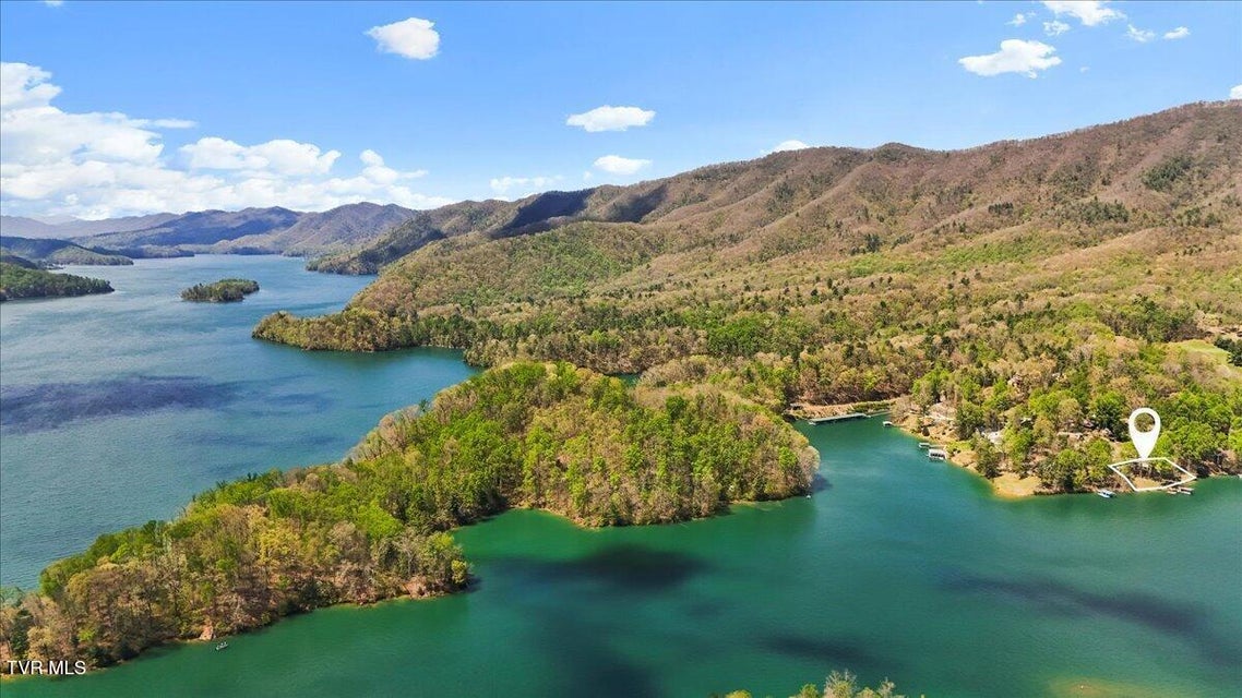 Photo #8: 143 Lakeside Drive