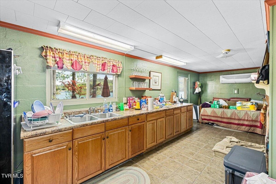 Photo #38: 143 Lakeside Drive