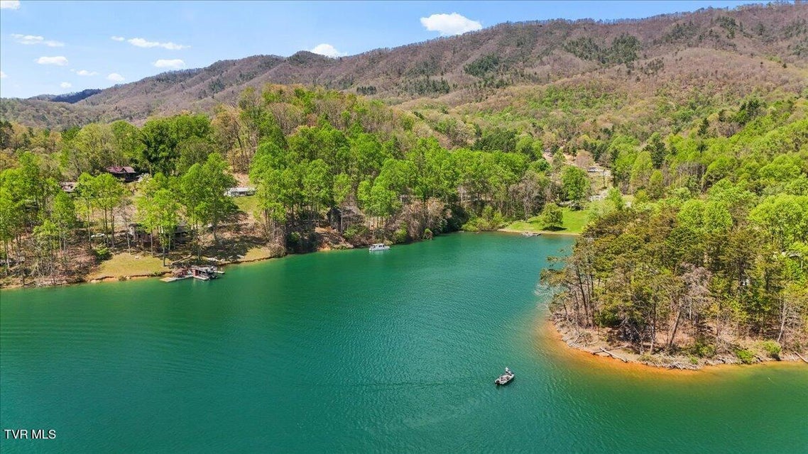 Photo #20: 143 Lakeside Drive