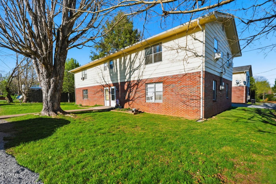 Photo #4: 151 Martin Street