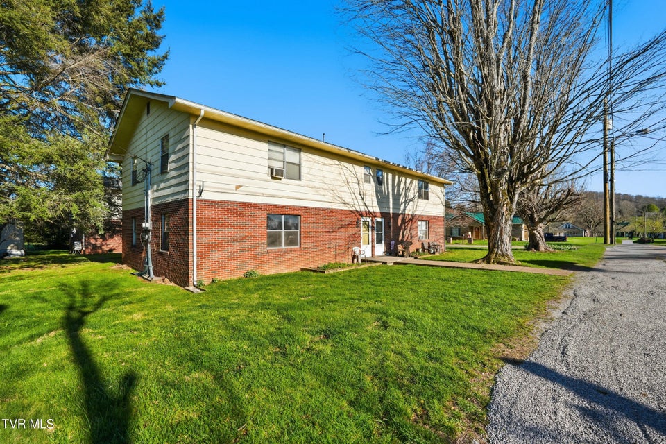 Photo #18: 151 Martin Street