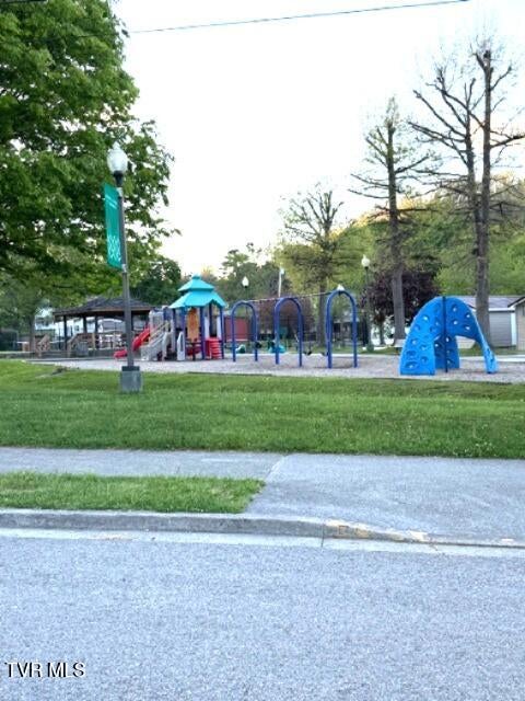 Photo #41: 1202 Virginia Avenue