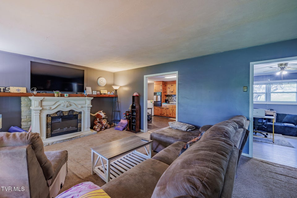 Photo #2: 105 Houston Street