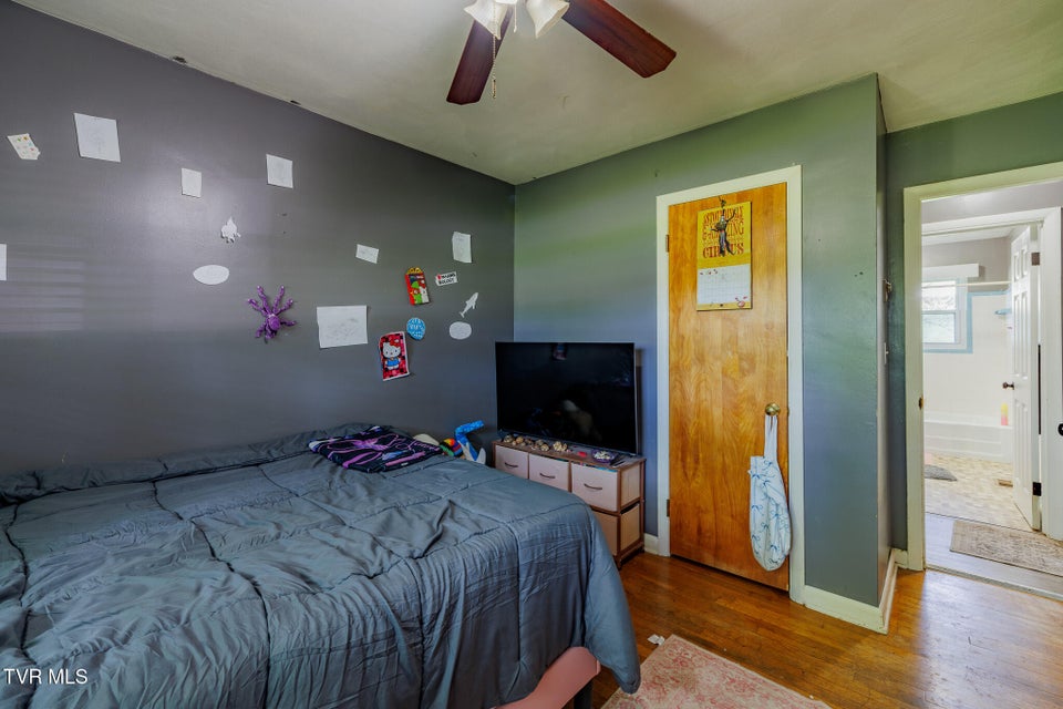 Photo #13: 105 Houston Street