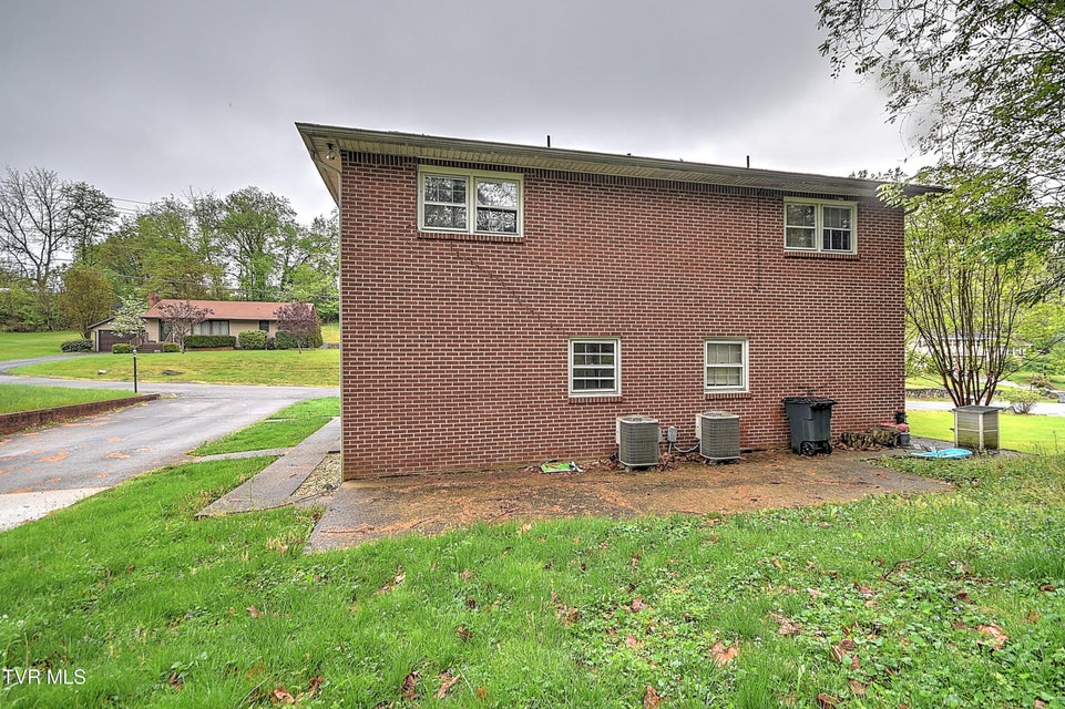 Photo #13: 126/128 Sycamore Drive