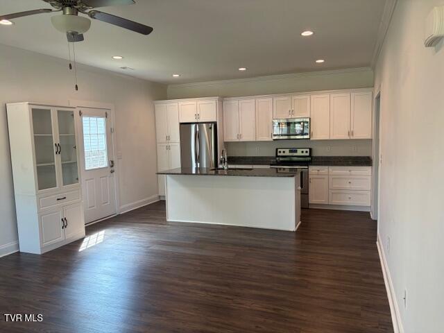 Photo #35: 1653 Virginia Avenue